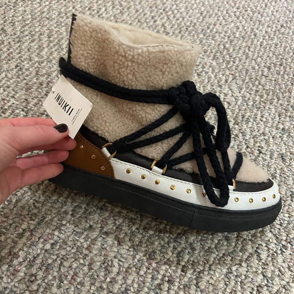 Iniuikii Curly Rock Shearling Sneaker Boot